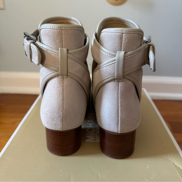 Michael Kors Boots - Picture 9 of 11